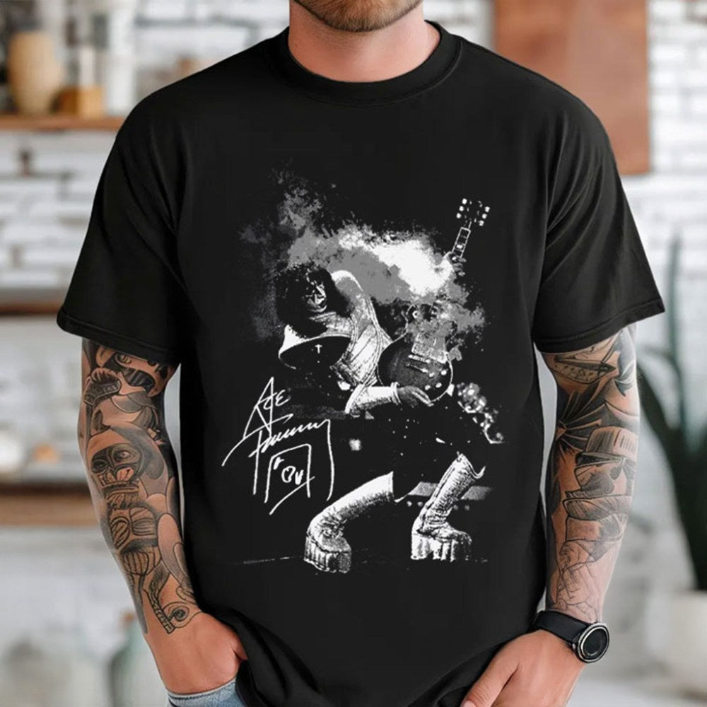 Ace Frehley The Spaceman Rock Music Vintage 90s T-Shirt Christmas Gifts For Rock Lovers - Gypsysystersgift