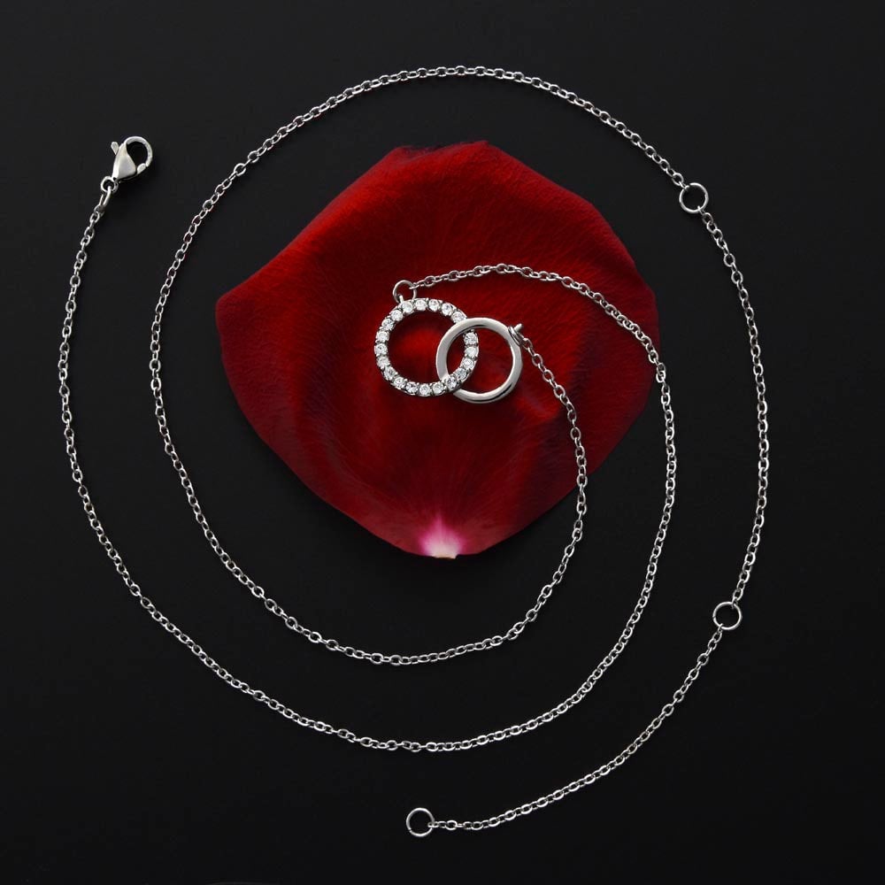 Go Show The World The Amazing Woman You Are Perfect Pair Necklace Gift For Granddaughter 