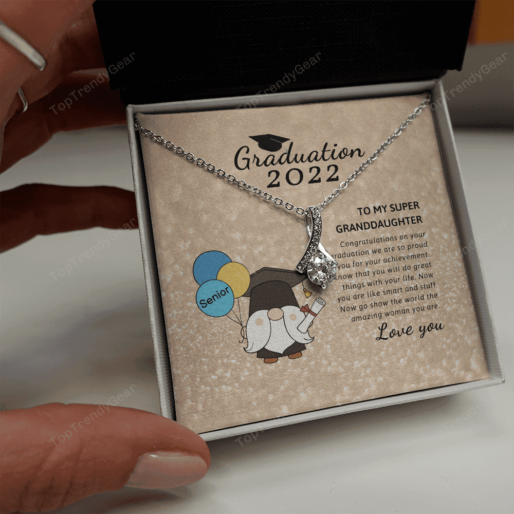 Go Show The World The Amazing Woman You Are Alluring Beauty Necklace Gift For Granddaughter 