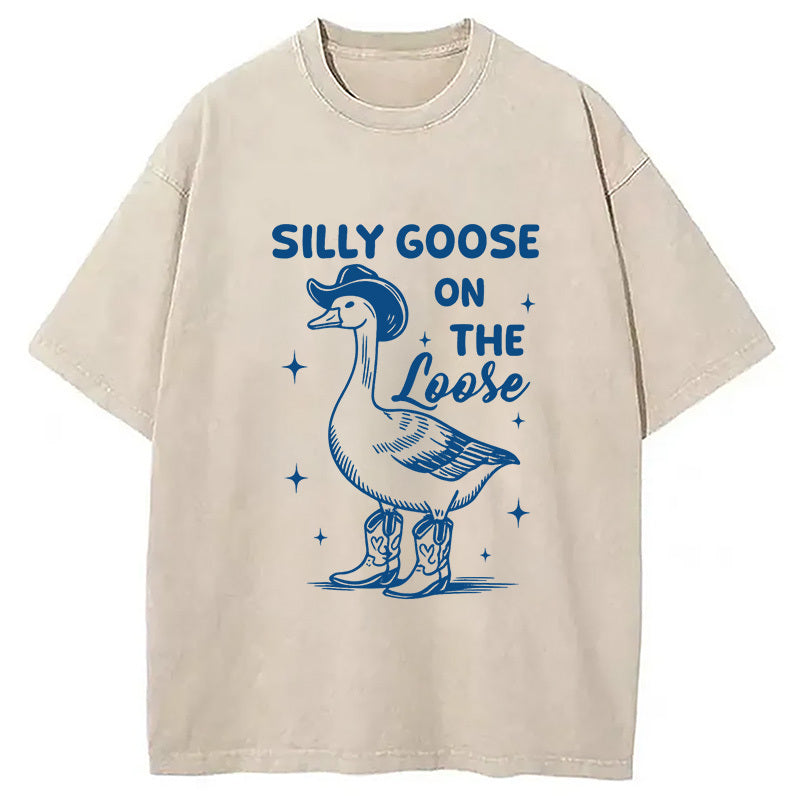 Silly Goose On The Loose Washed T-Shirt Unique Aesthetic Fashion Tee Gifts For Him - Gypsysystersgift